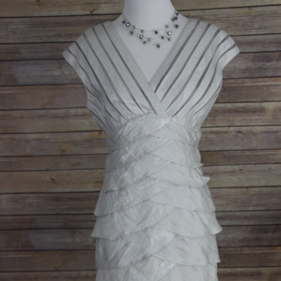 Adrianna Papell Dresses & Skirts - ADRIANNA PAPELL Silver/Gray Layered/Textured Dress